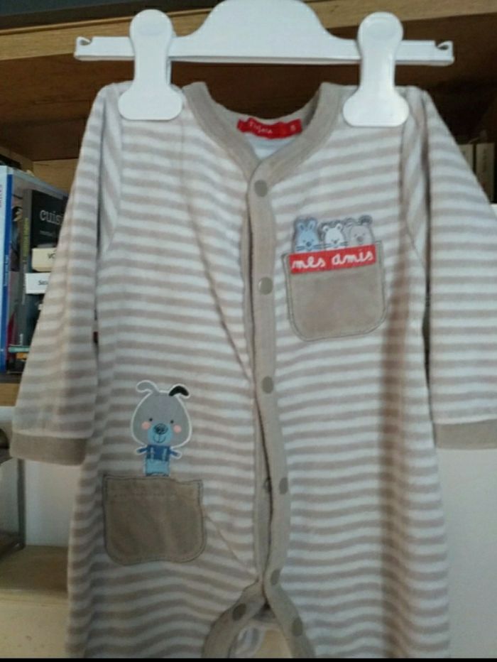 Pyjamas velours 6 mois - photo numéro 2