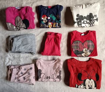 Lot fille hiver 8 ans Disney Minnie 