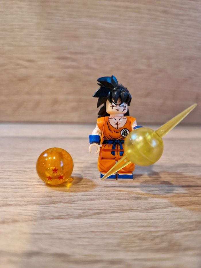 Figurine type lego Dragon Ball Z