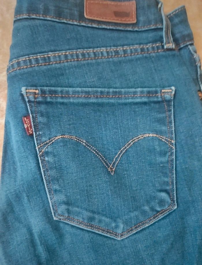Jeans Levi's femme taille W27 L30 - photo numéro 2