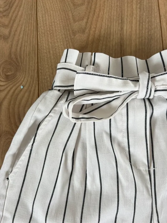 Short rayé femme Bershka - photo numéro 2