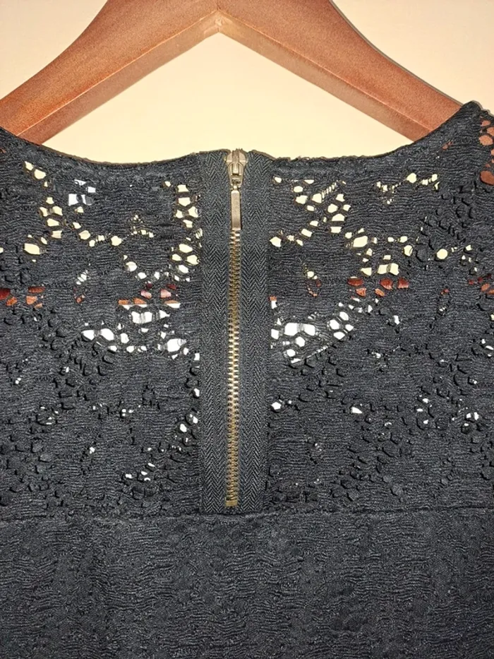 Superbe robe noire no excuse 36 comme neuve dentelle doublure jusqu'en bas, effet plissé à la taille - photo numéro 8