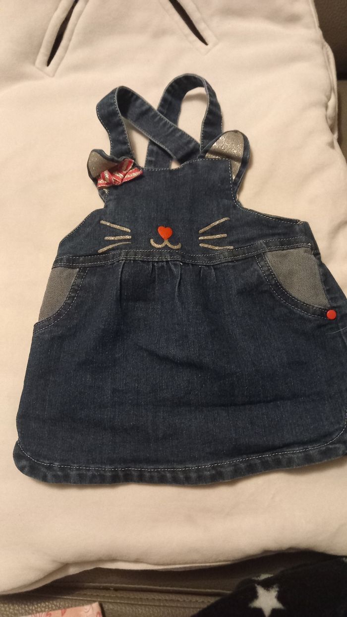 1 pyjamas 1 robe 1 salopettes - photo numéro 3