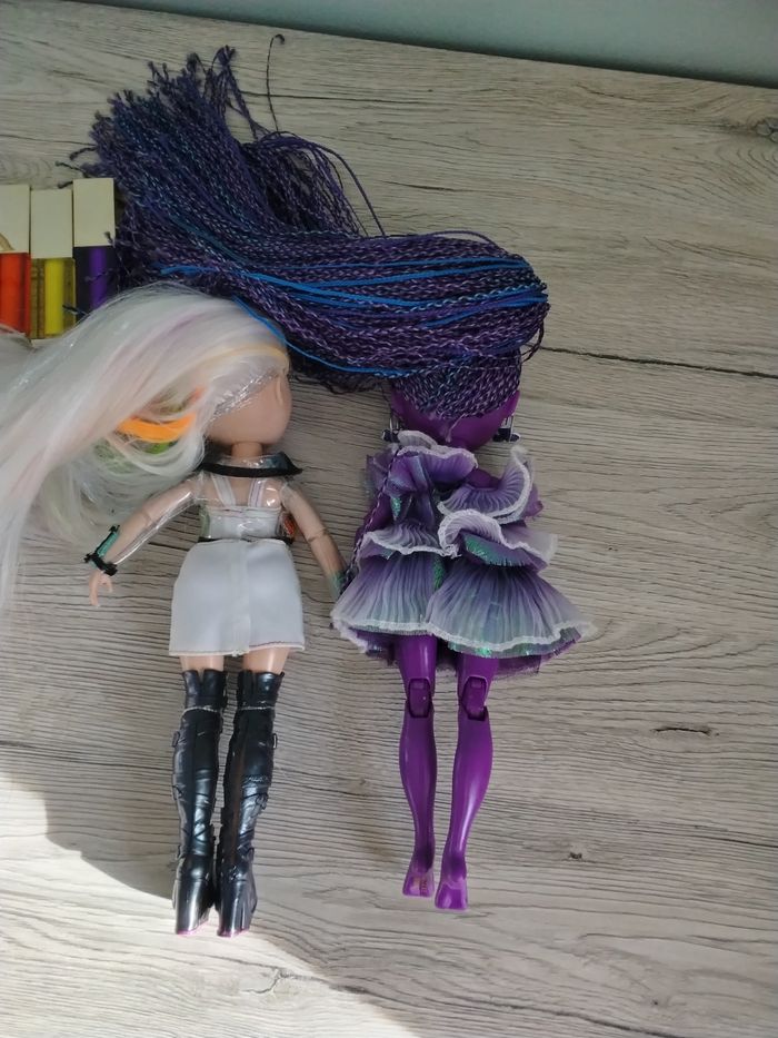 Lot rainbow high Monique Verbana et studio Amaya Raine - photo numéro 4