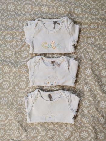 Lot body blanc orchestra 18 mois