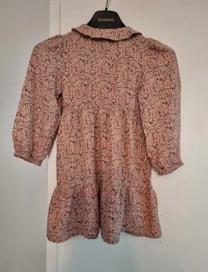 Robe 6/7 ans - photo numéro 3