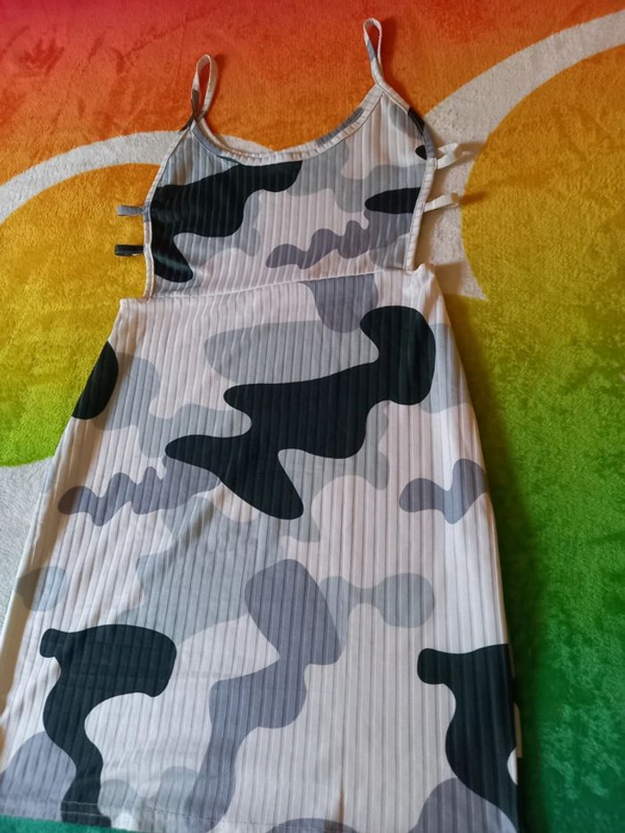 Robe ultra sexy taille S/36 militaire 🪴 Printemps été 🏵 - photo numéro 8