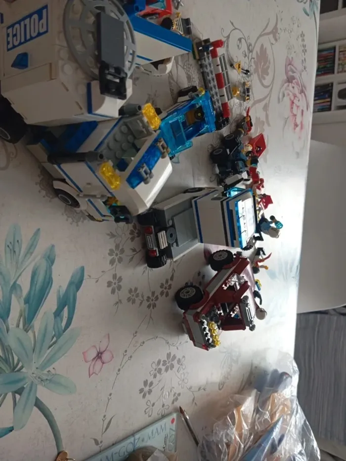 Gros lot Lego police voleurs - photo numéro 13