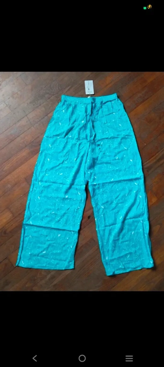 Magnifique pantalon fluide léger jambes larges femme taille 38 40 ML