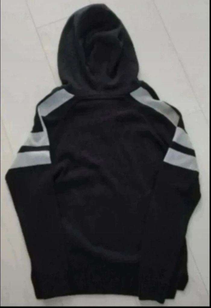 Pull à capuche 10-12 ans - photo numéro 7