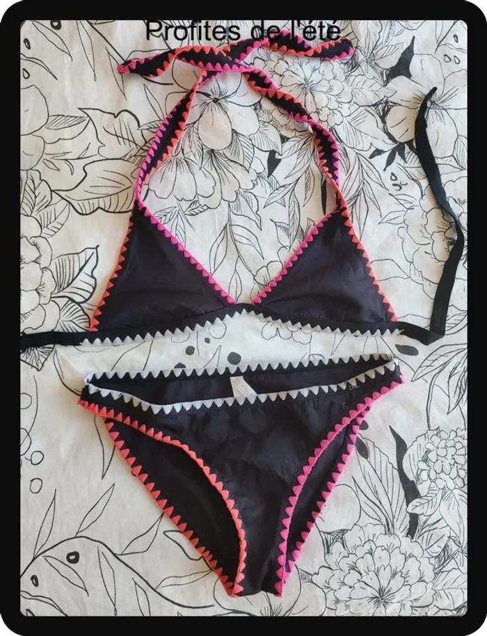 Ensemble Maillot de bain 2 pièces noir et rose