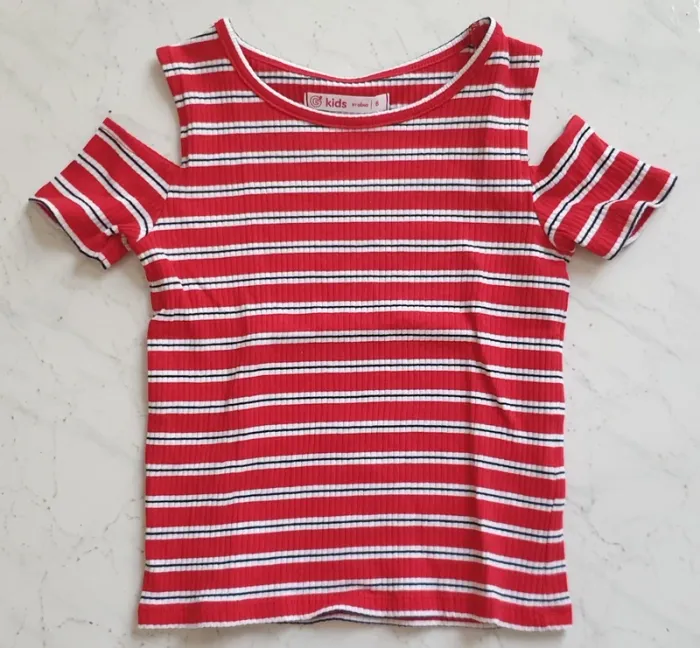 Tee-shirt épaules nues 6 ans