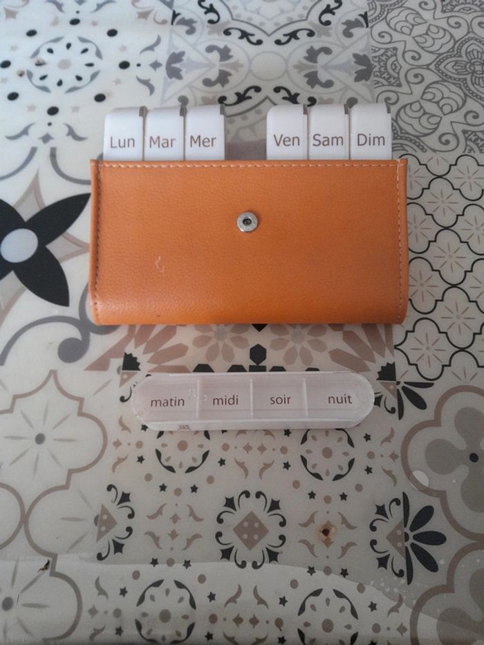 Pilulier - photo numéro 3