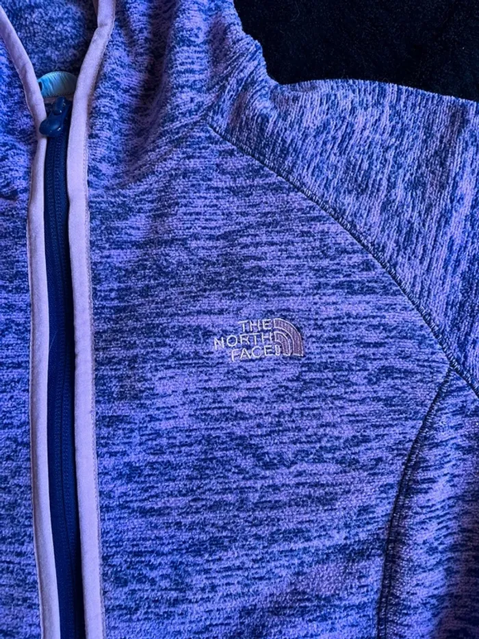 Veste polaire The North Face à capuche - Taille M Femme - photo numéro 3