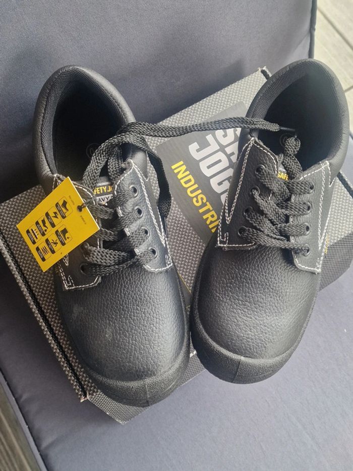 Chaussures basses de sécurité neuves safety jogger - photo numéro 5