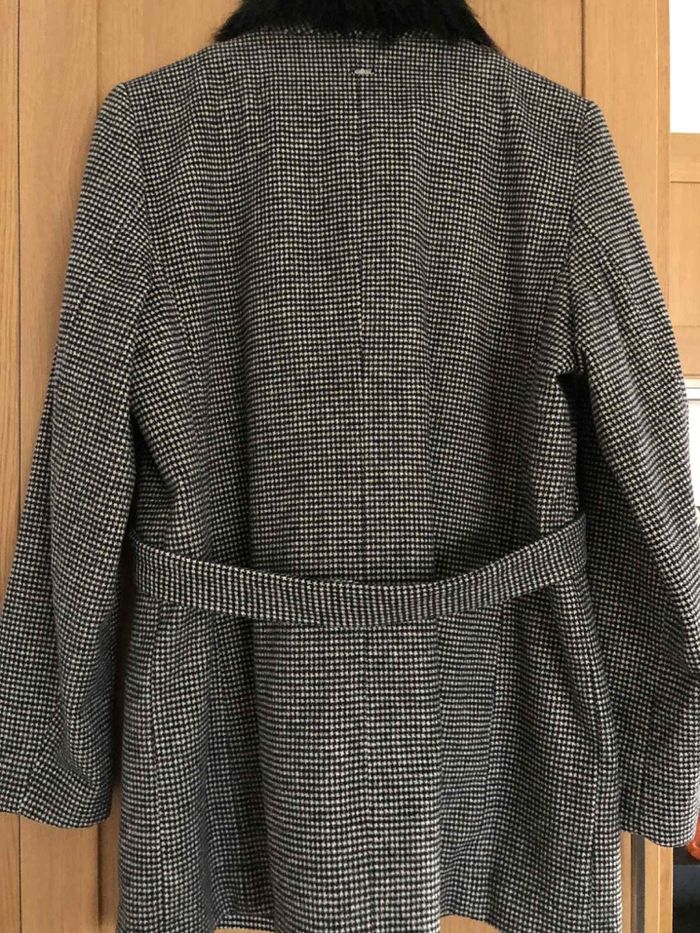 Manteau Breal état neuf col fourrure taille 44 - photo numéro 5