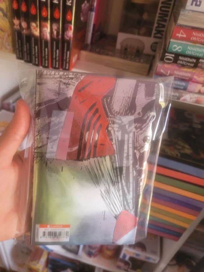 Manga Chainsaw Man édition limitée jaquette alternative brillante - photo numéro 2