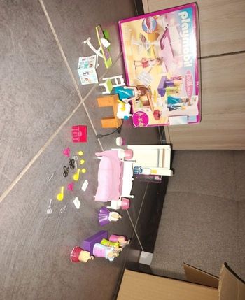 Lot de playmobil 70208 complet la chambre avec dressing 