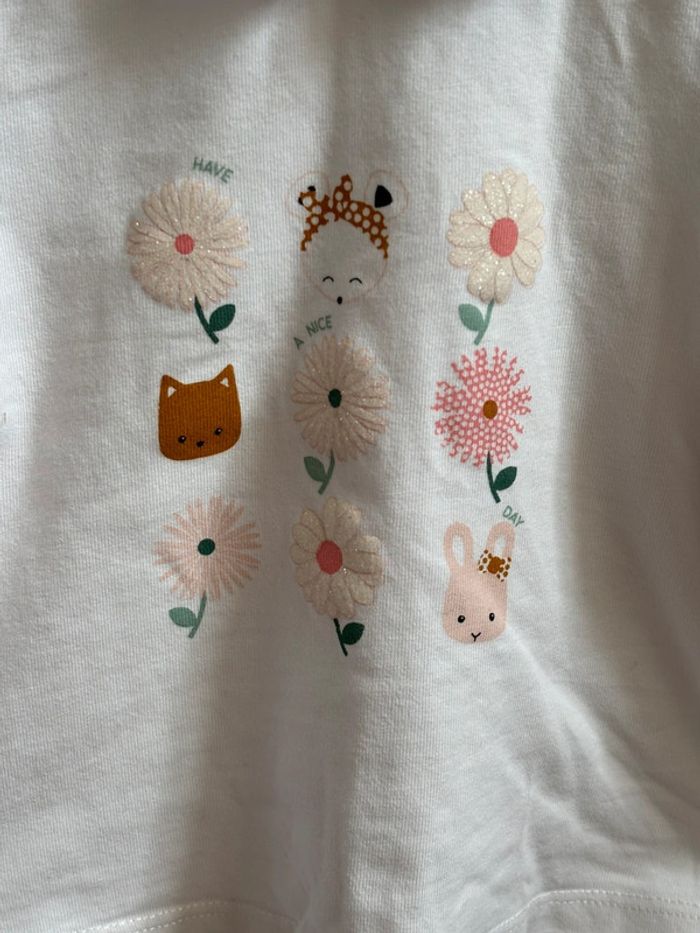 T-shirt blanc fleurs manches longues Obaïbi 3 mois - photo numéro 3