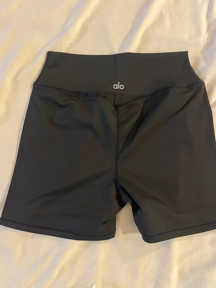 Short aloyoga noir - photo numéro 2