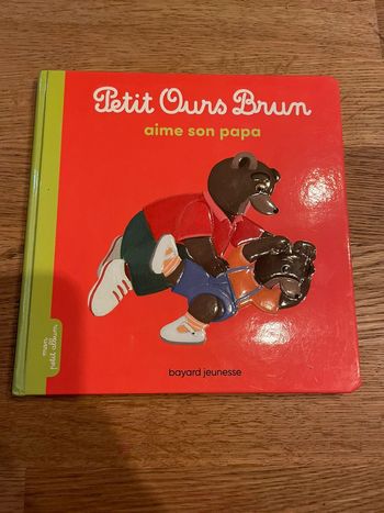 Livre Mon petit album Petit Ours Brun aime son papa