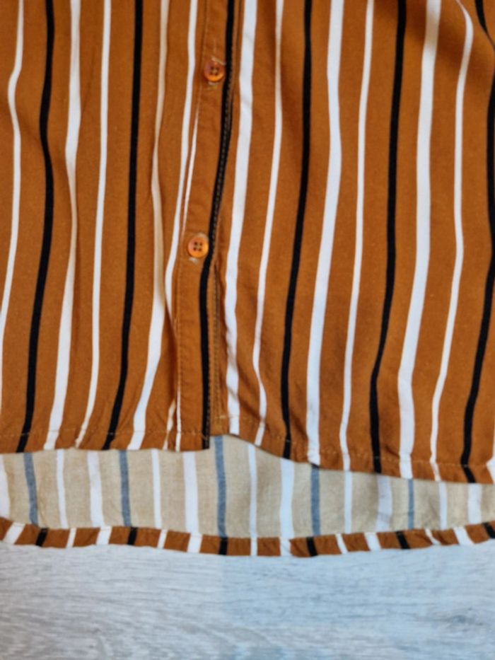 Chemise orchestra 14 ans rayée marron noire et blanche peut convenir à un XS - photo numéro 3