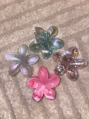 Pince en forme de fleur pour les cheveux