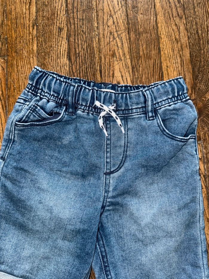 Short du pareil au même 5 ans - photo numéro 2