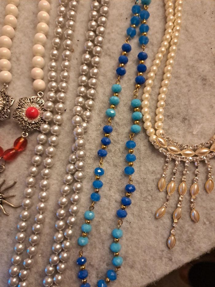 Lot de colliers blanc bleu orange - photo numéro 7