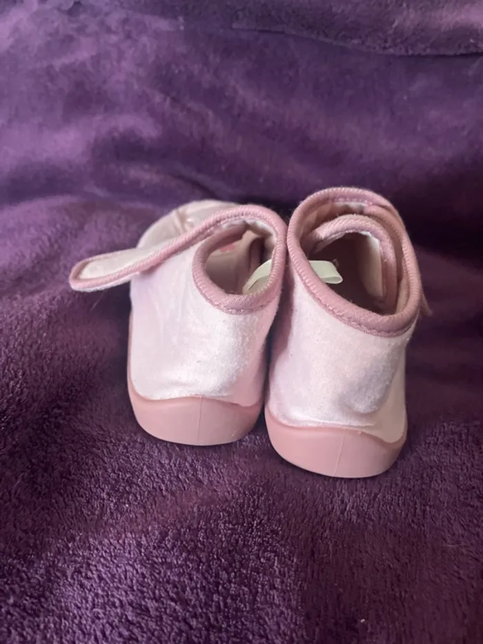 Chaussons licorne pointure 30 - photo numéro 4