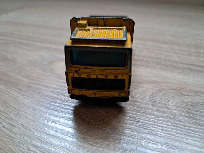 Matchbox Camion Volvo 1984 - photo numéro 2