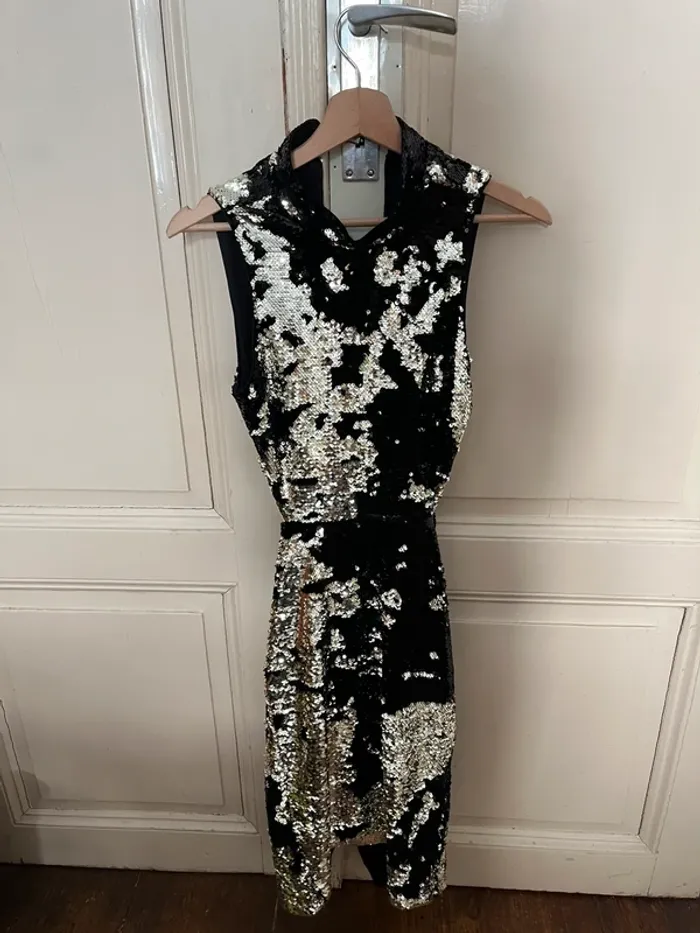 Robe de soirée à paillettes noire - photo numéro 2