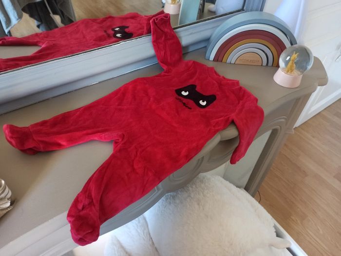 Pyjama rouge 3 mois Kimbaloo