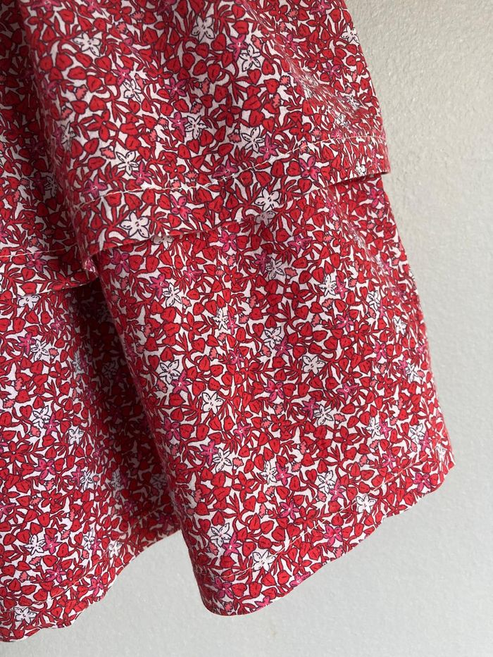 Jupe fille 8 ans (128 cm) Sergent Major – Fleurs, très bon état - photo numéro 3