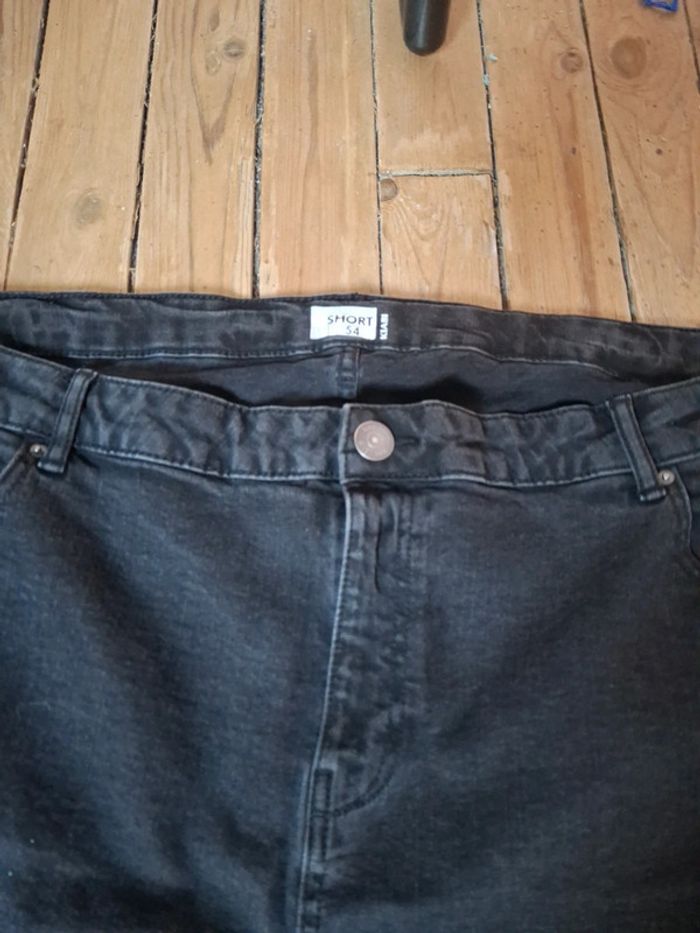 Short taille 54 - photo numéro 2