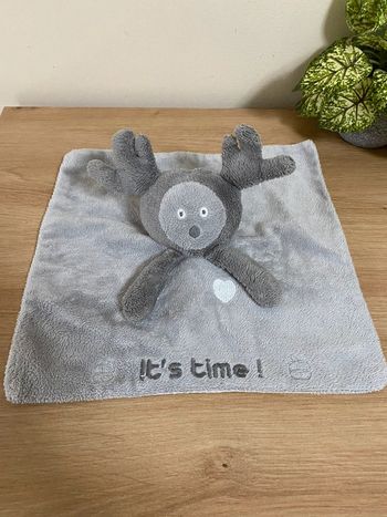 Doudou plat cerf élan renne gris coeur its Time obaibi okaidi