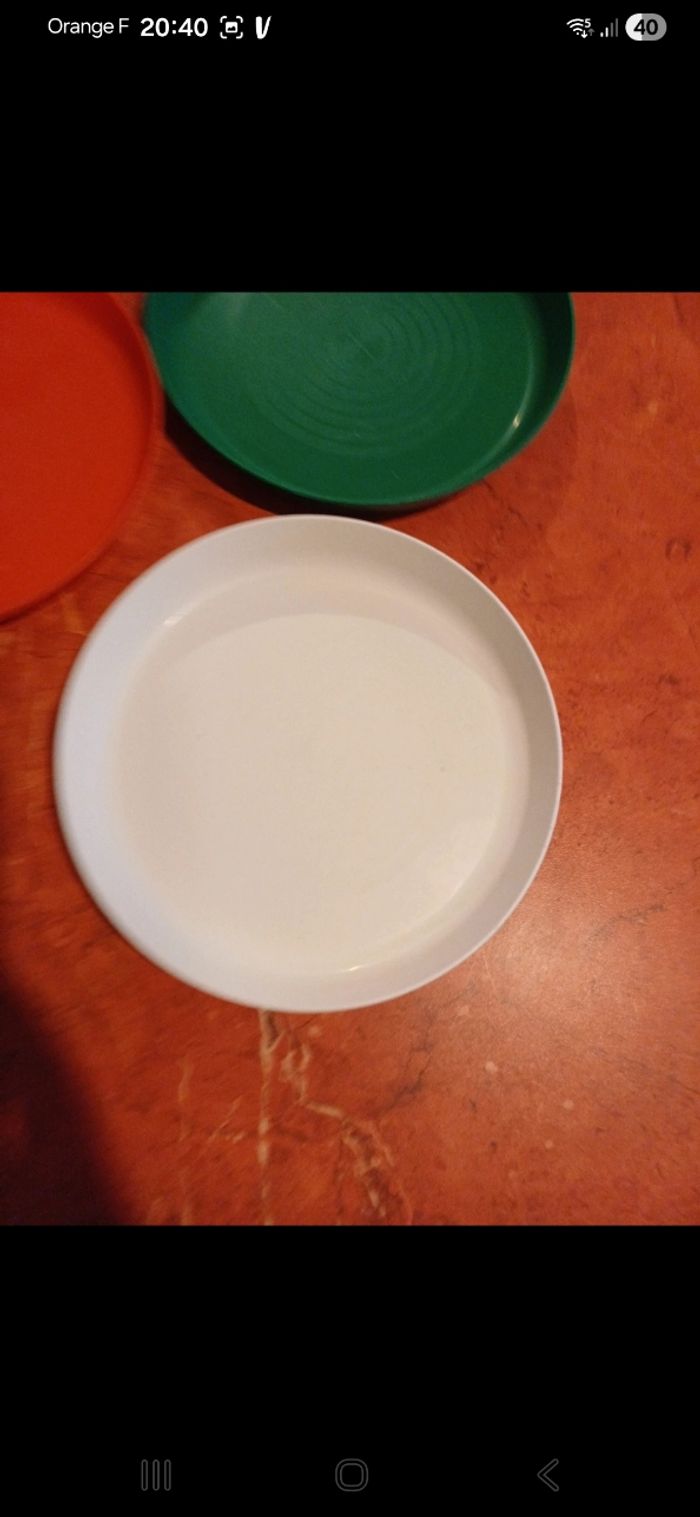 Lot de 3 assiettes en plastique - photo numéro 4