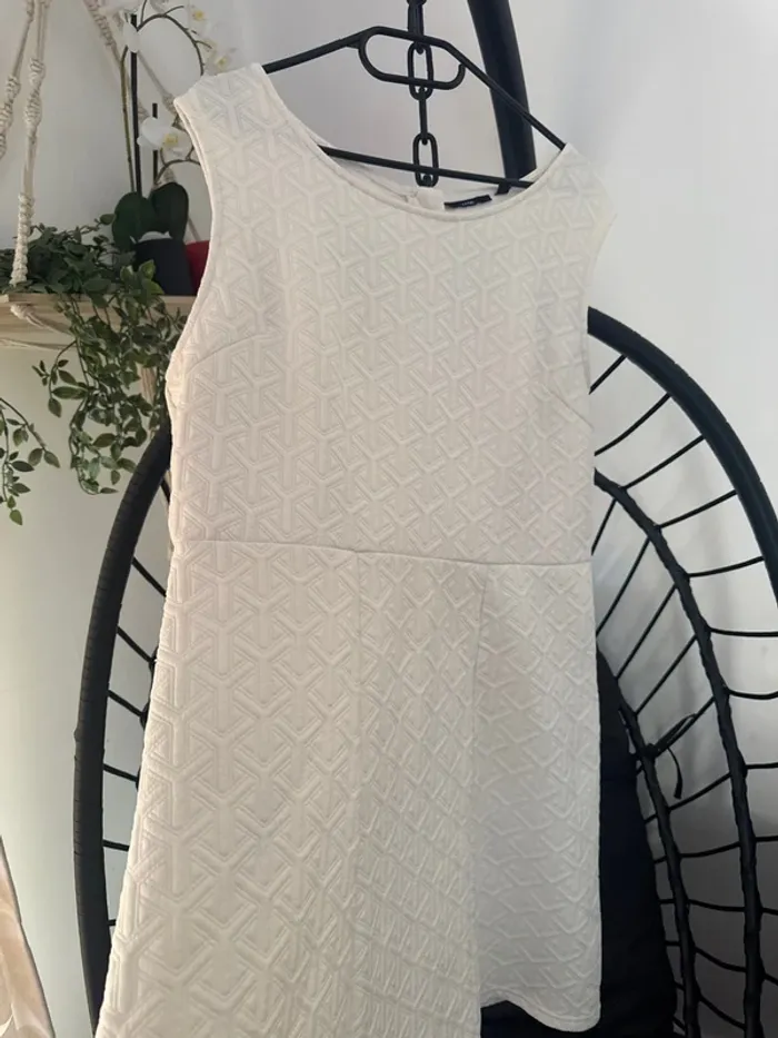 Robe femme - photo numéro 2