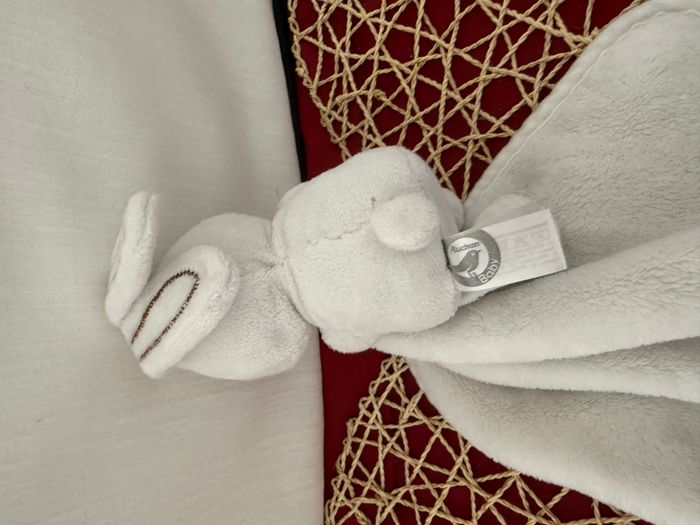 Doudou Mouchoir Lapin Auchan baby Blanc - photo numéro 2