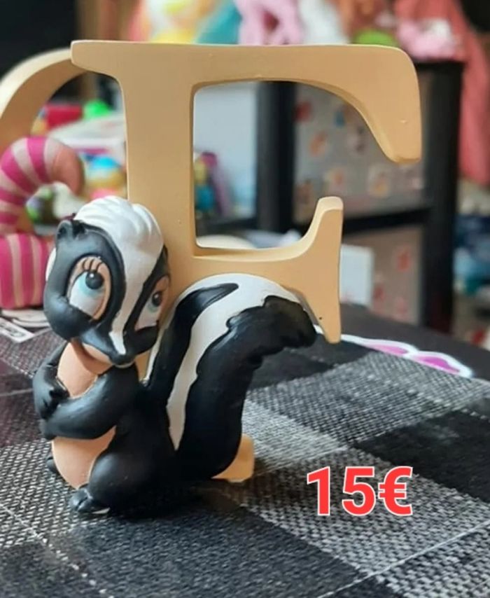 Figurine Disney fleur