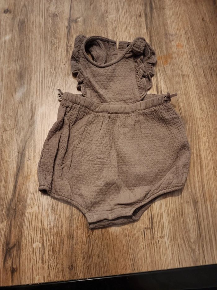 Barboteuse taille 2 ans - photo numéro 2