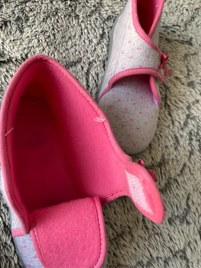 Chaussons chauds neufs 🇫🇷 taille 30 - photo numéro 5