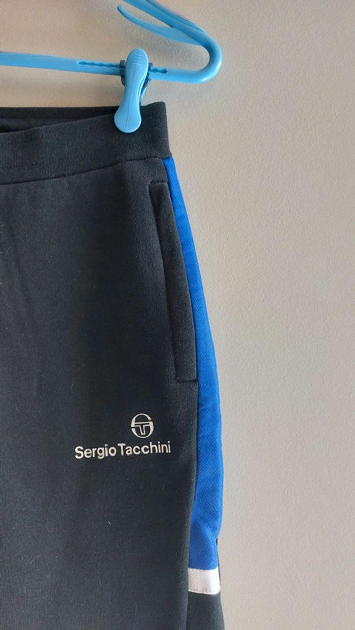 Short Sergio Tacchini taille S - photo numéro 2