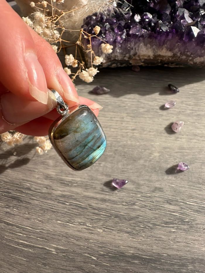 Pendentif en labradorite véritable de Madagascar – Pierre naturelle - photo numéro 5