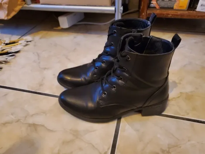 Bottines Angela Thompson taille 36 - photo numéro 2
