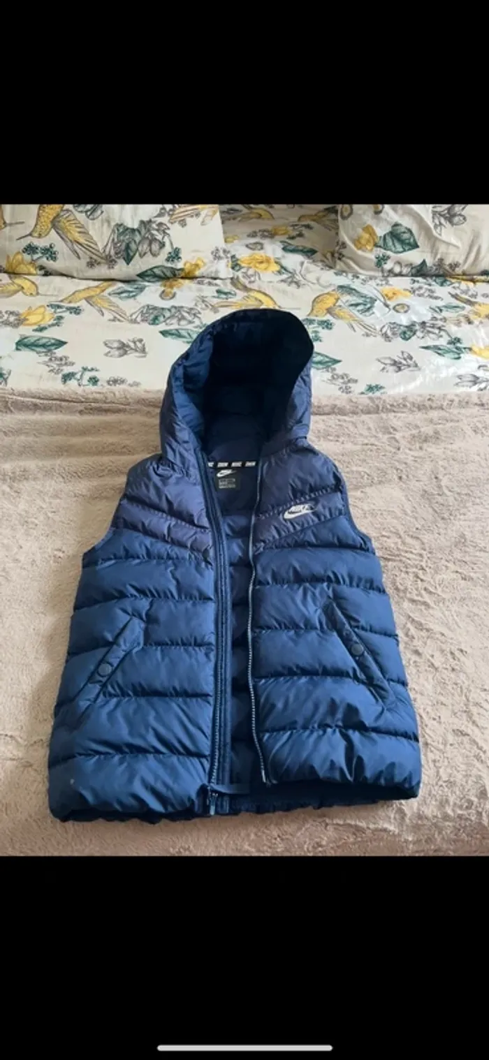 Blouson Nike à capuche 128/137 cm