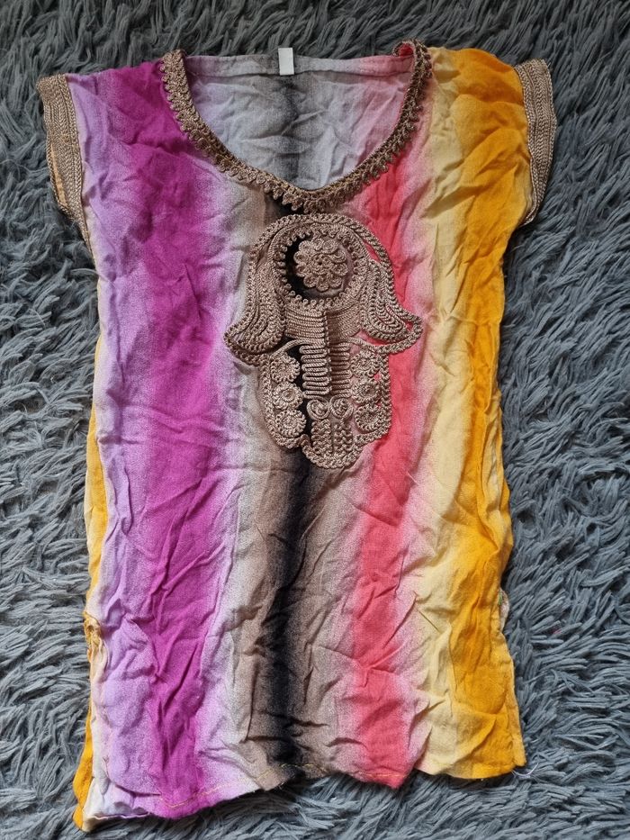Robe orientale avec main de Fatma 2ans