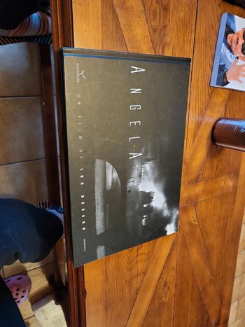 Livre Angela de Luc besson