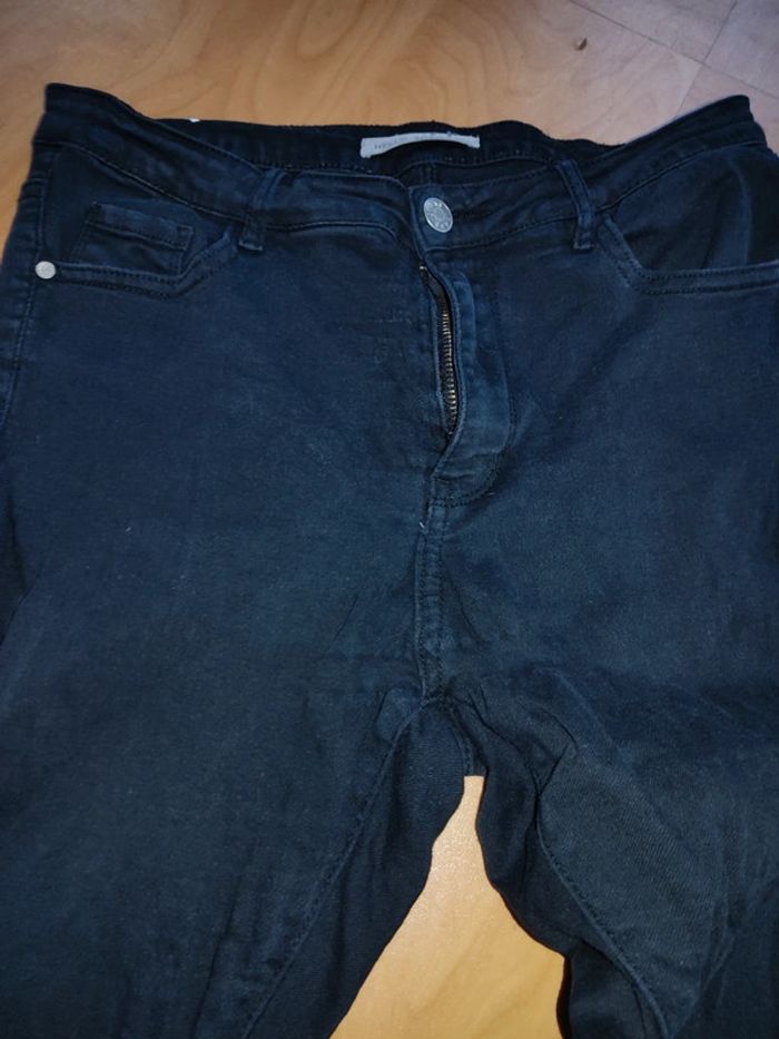 Jean slim noir taille 40 offert - photo numéro 6