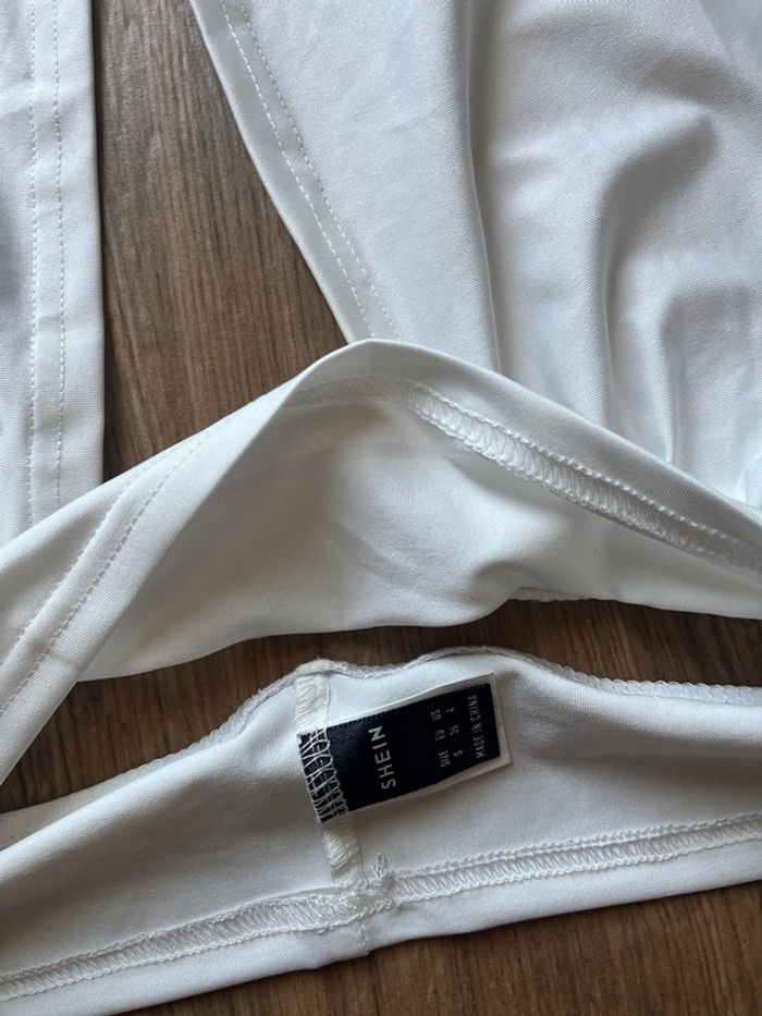 Haut SHEIN taille S brassière - photo numéro 2